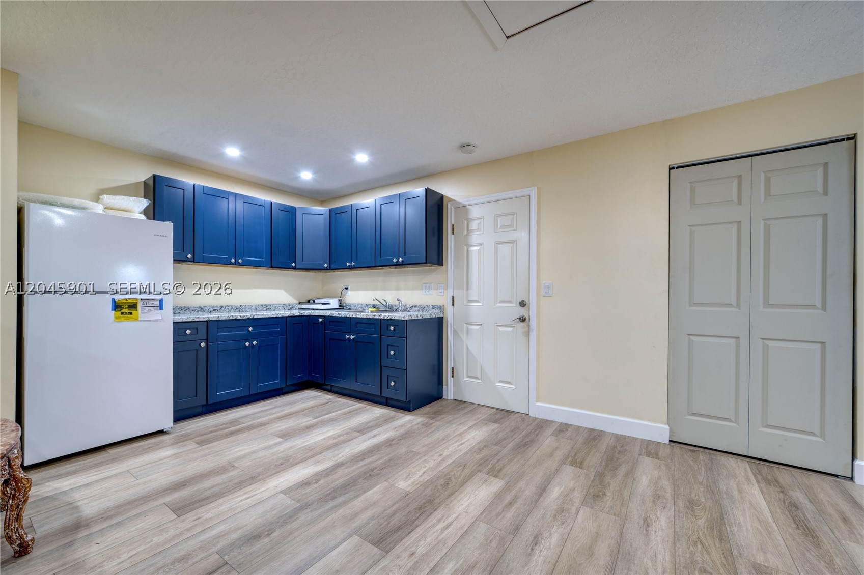 PINECREST SUB UNIT 1 - Residential