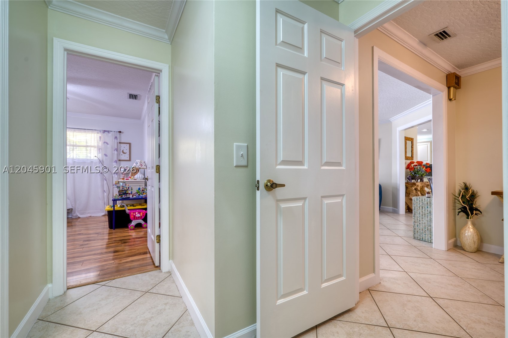 PINECREST SUB UNIT 1 - Residential
