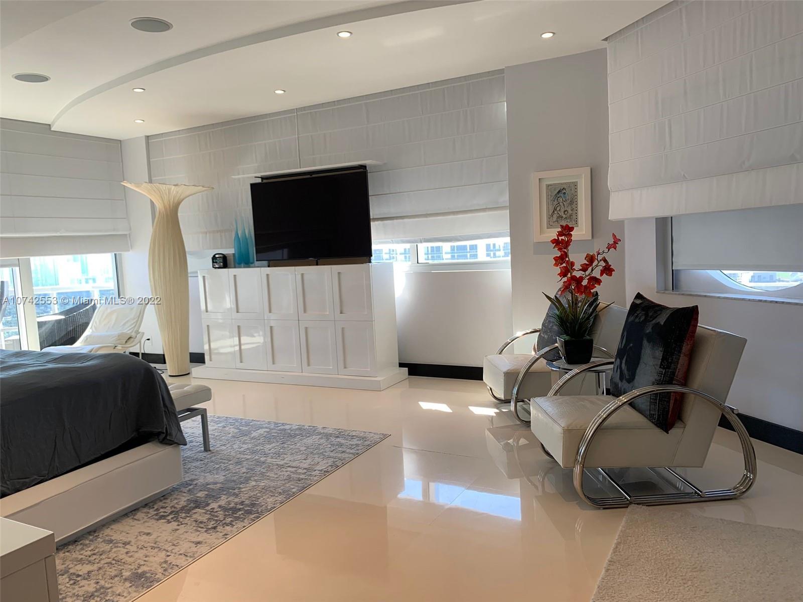 ONE ISLAND PLACE CONDO II - Residential