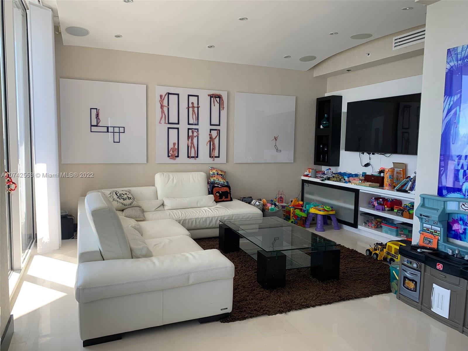 ONE ISLAND PLACE CONDO II - Residential