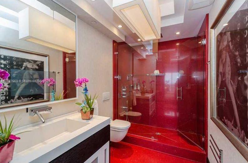 ONE ISLAND PLACE CONDO II - Residential
