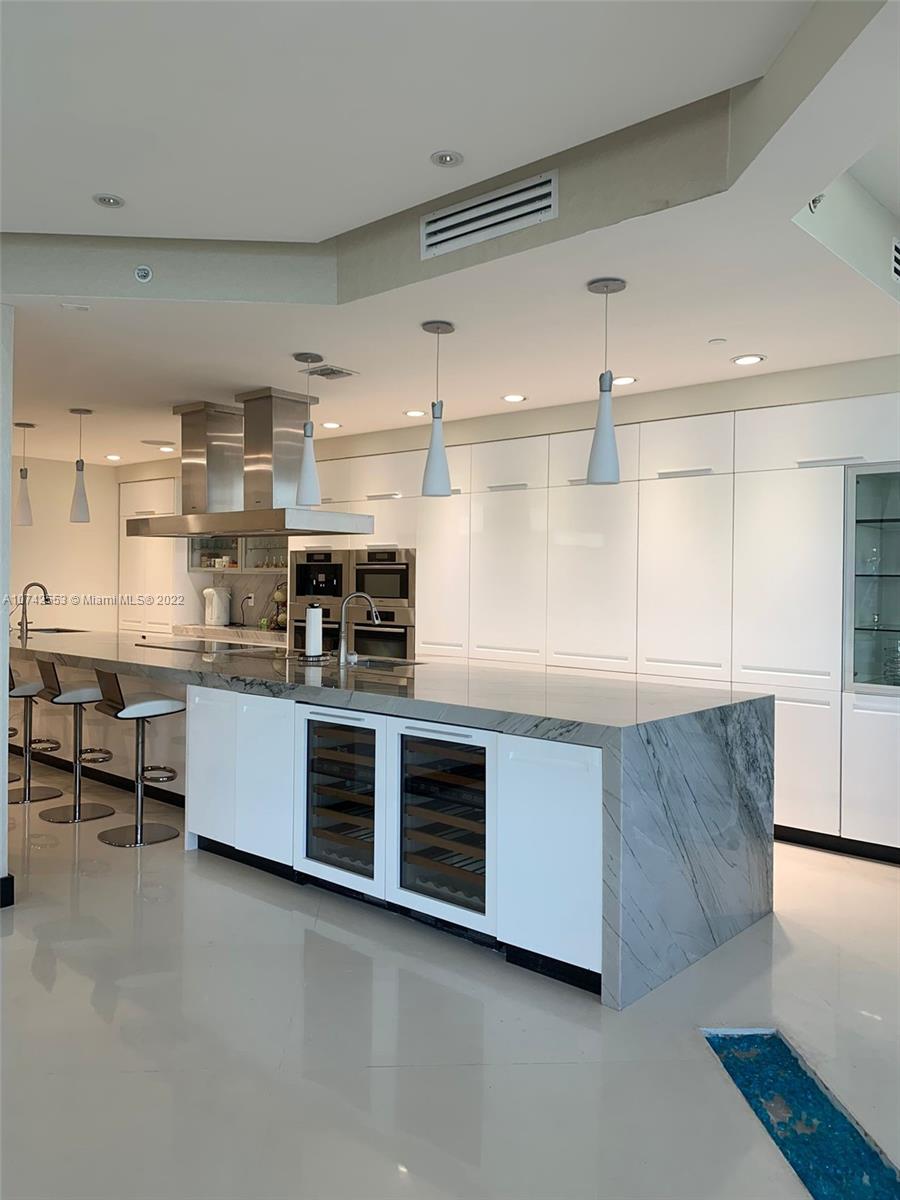 ONE ISLAND PLACE CONDO II - Residential
