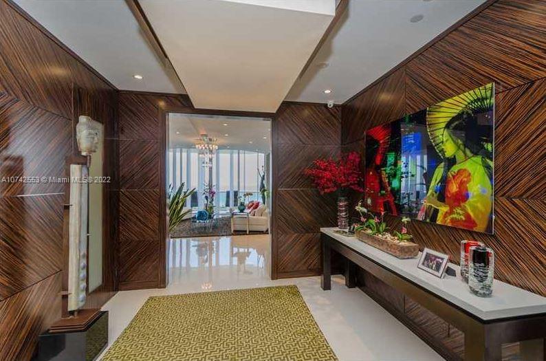ONE ISLAND PLACE CONDO II - Residential