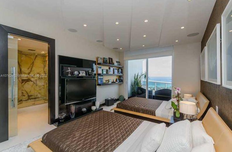 ONE ISLAND PLACE CONDO II - Residential