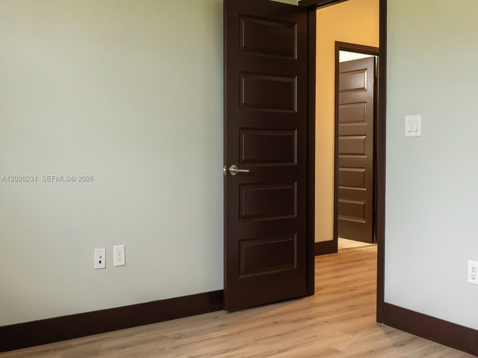 DUNNWOODY LAKE - Residential Lease