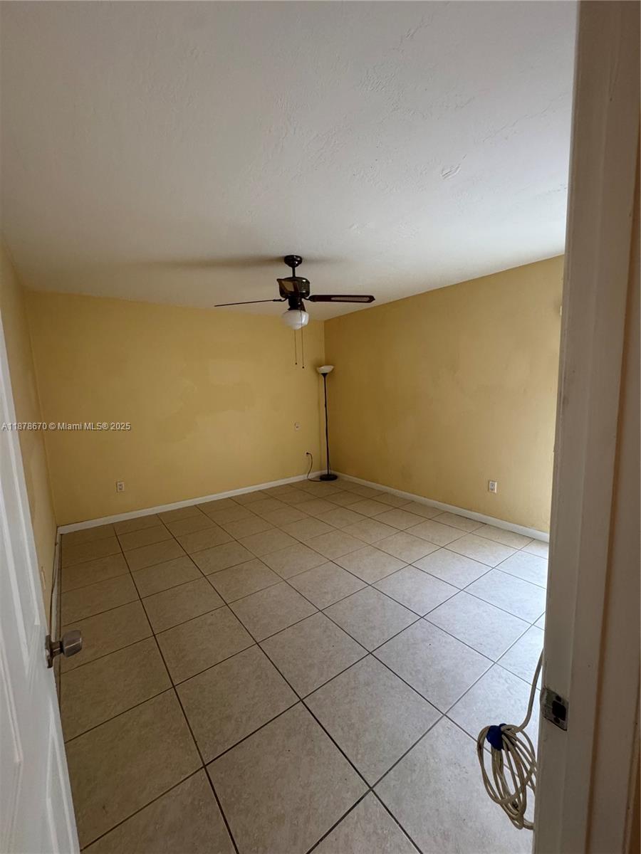 KENDALL ACRES CONDO BLDG - Residential