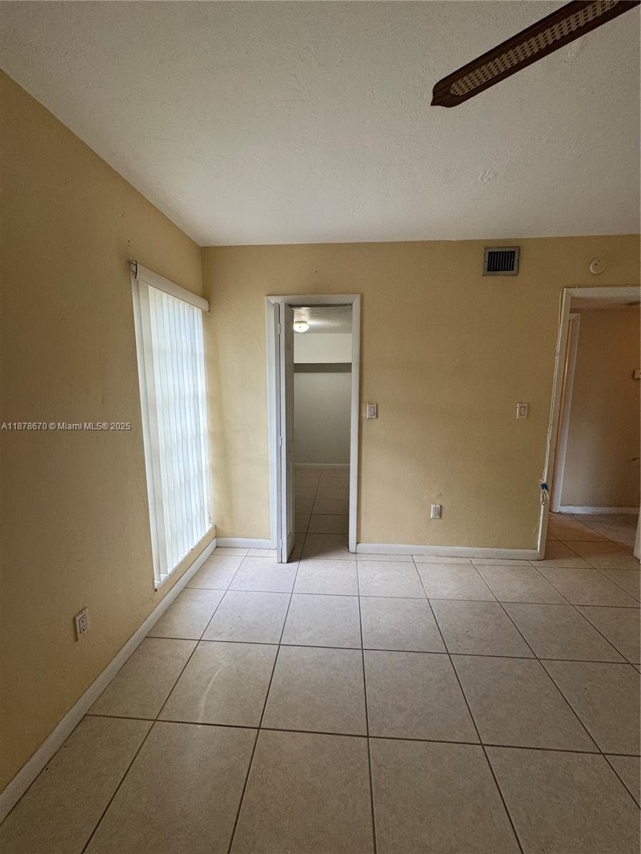 KENDALL ACRES CONDO BLDG - Residential