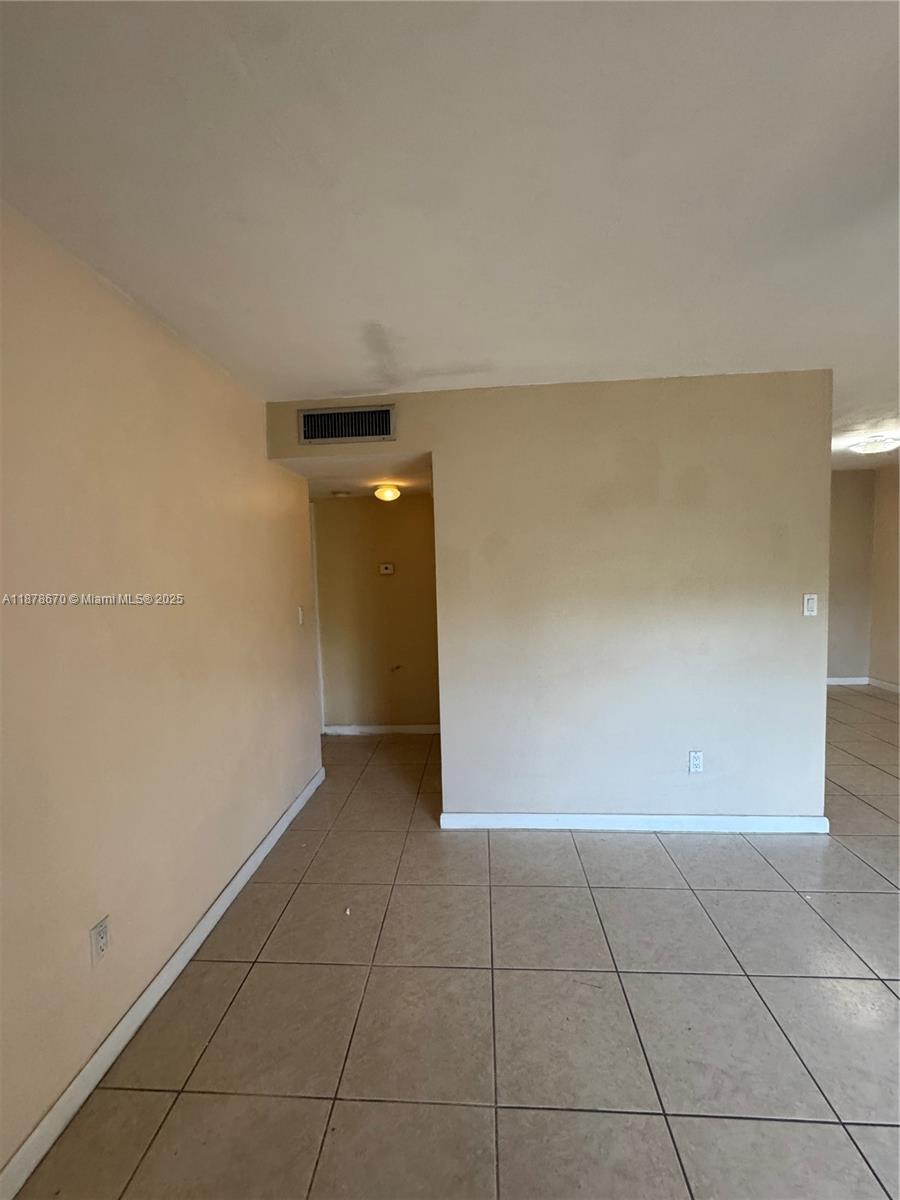 KENDALL ACRES CONDO BLDG - Residential