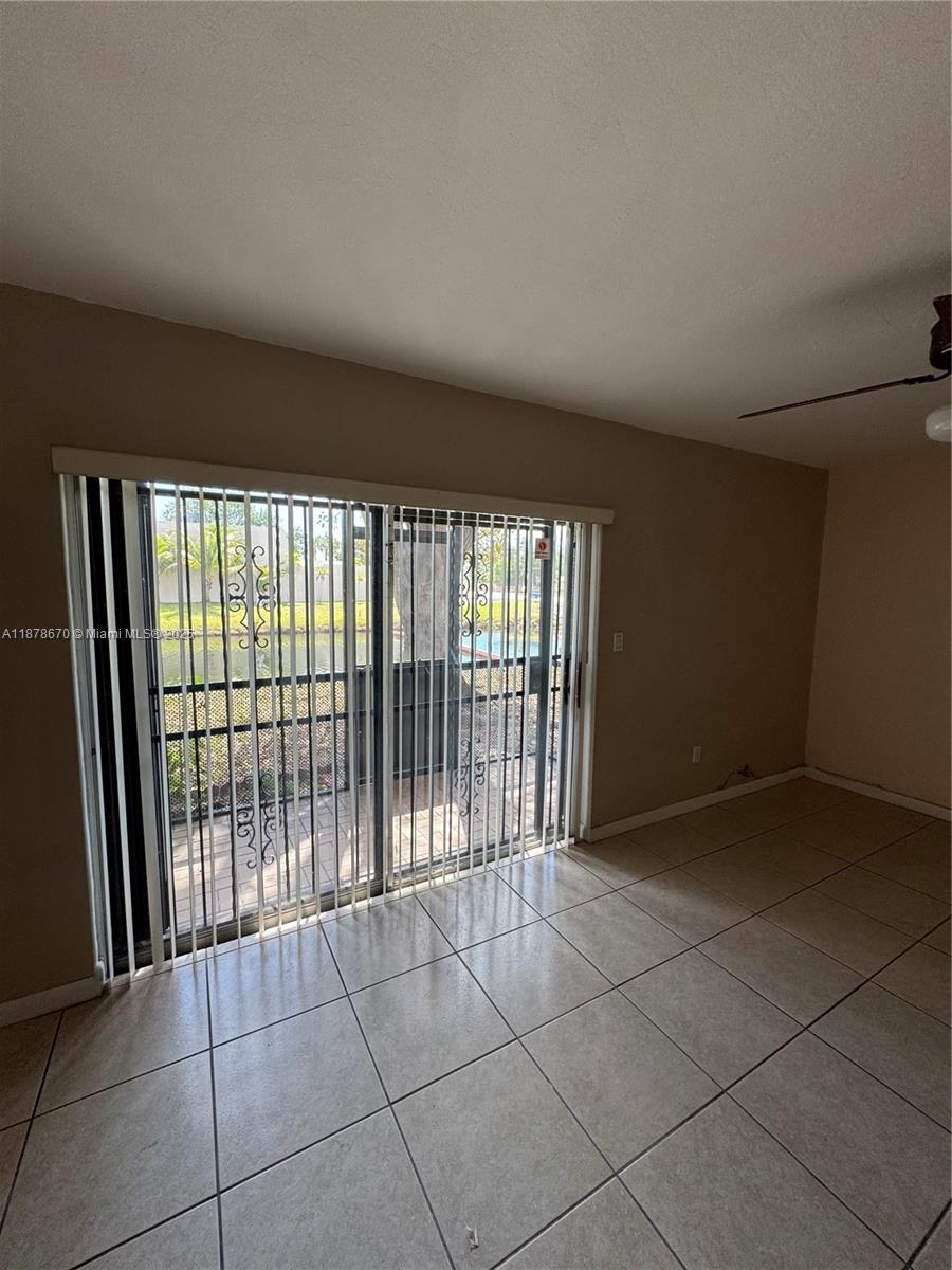 KENDALL ACRES CONDO BLDG - Residential