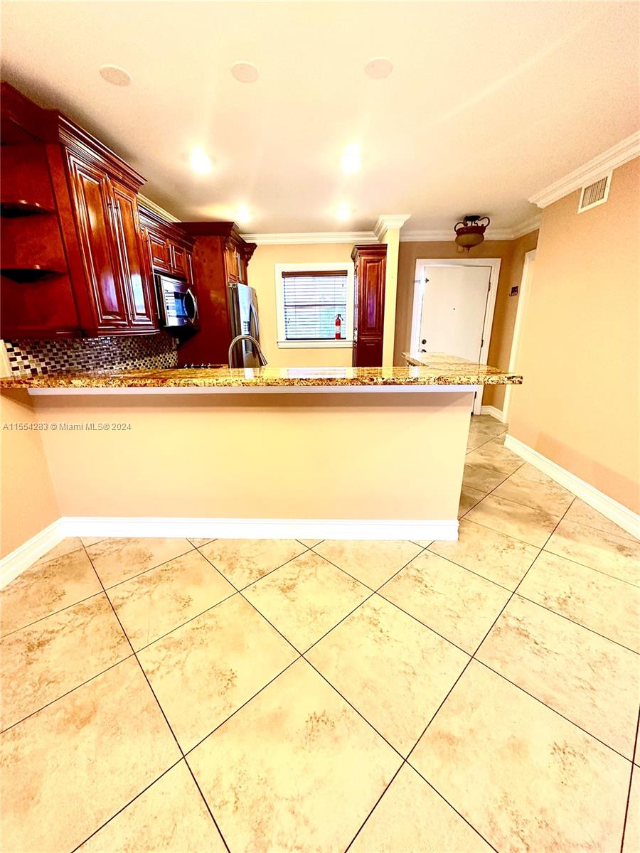 POINT SOUTH CONDO - Residential