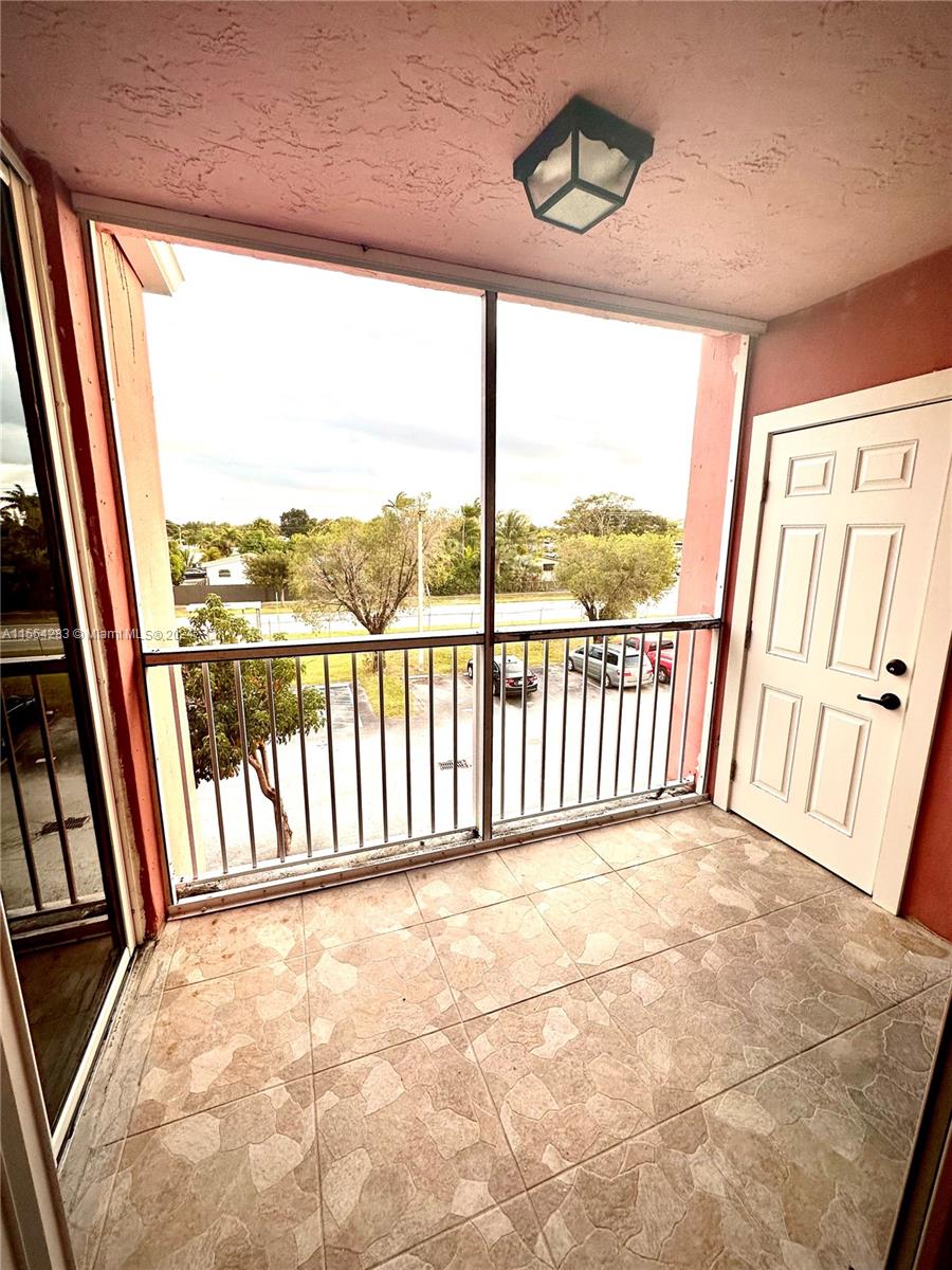 POINT SOUTH CONDO - Residential