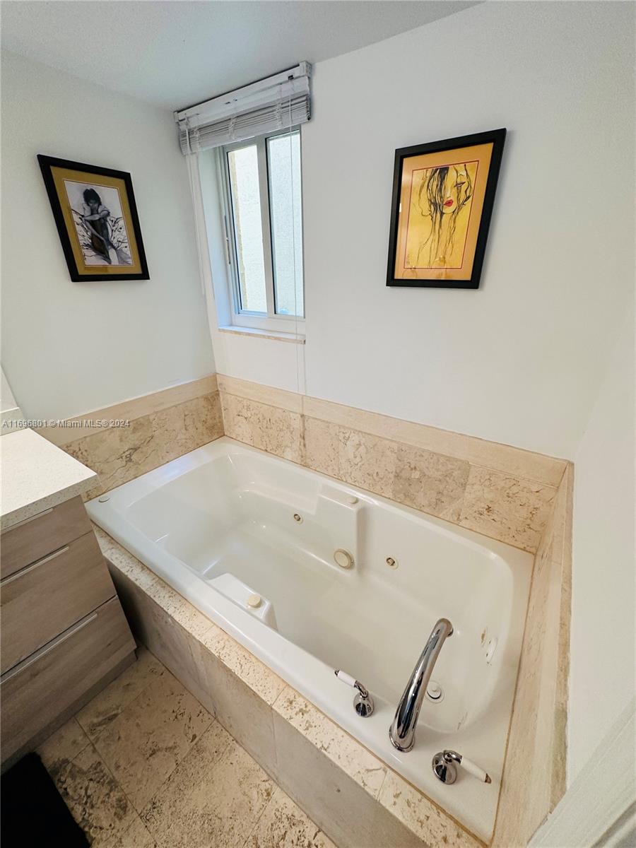 THE COURTS AT SOUTH BEACH - Residential Lease