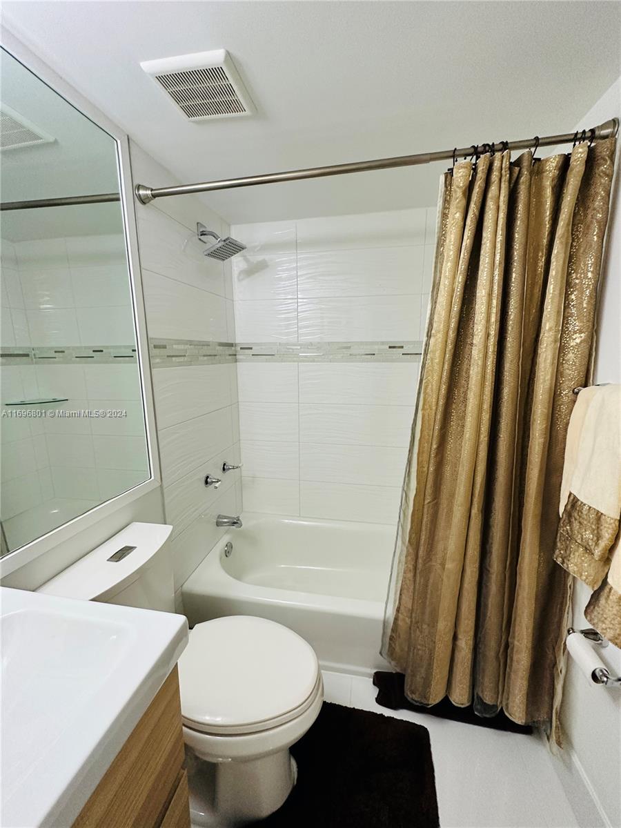 THE COURTS AT SOUTH BEACH - Residential Lease