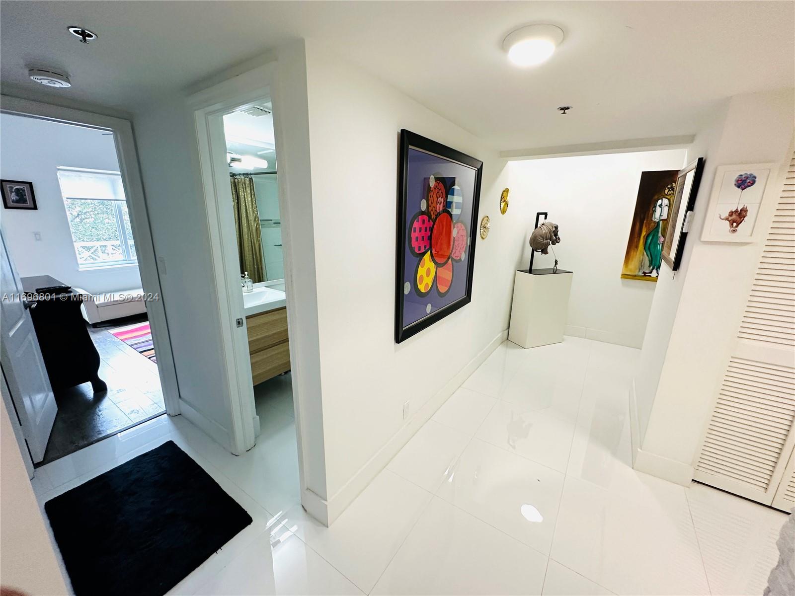 THE COURTS AT SOUTH BEACH - Residential Lease