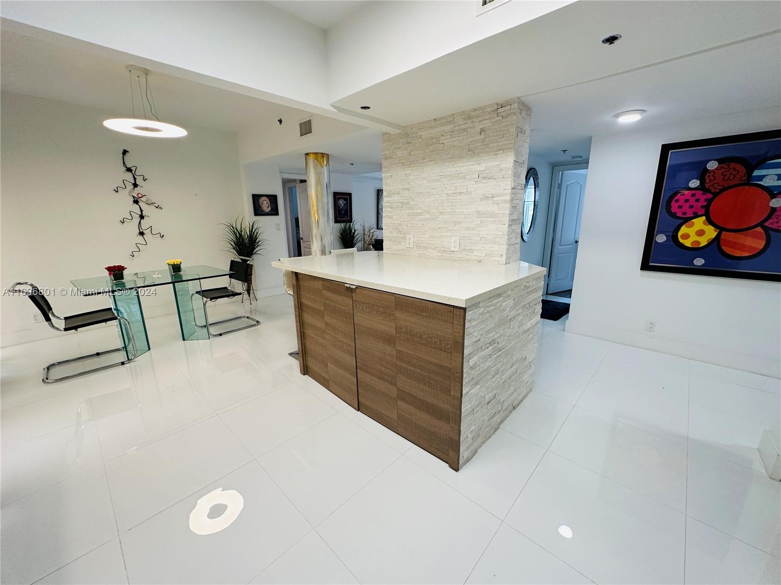 THE COURTS AT SOUTH BEACH - Residential Lease