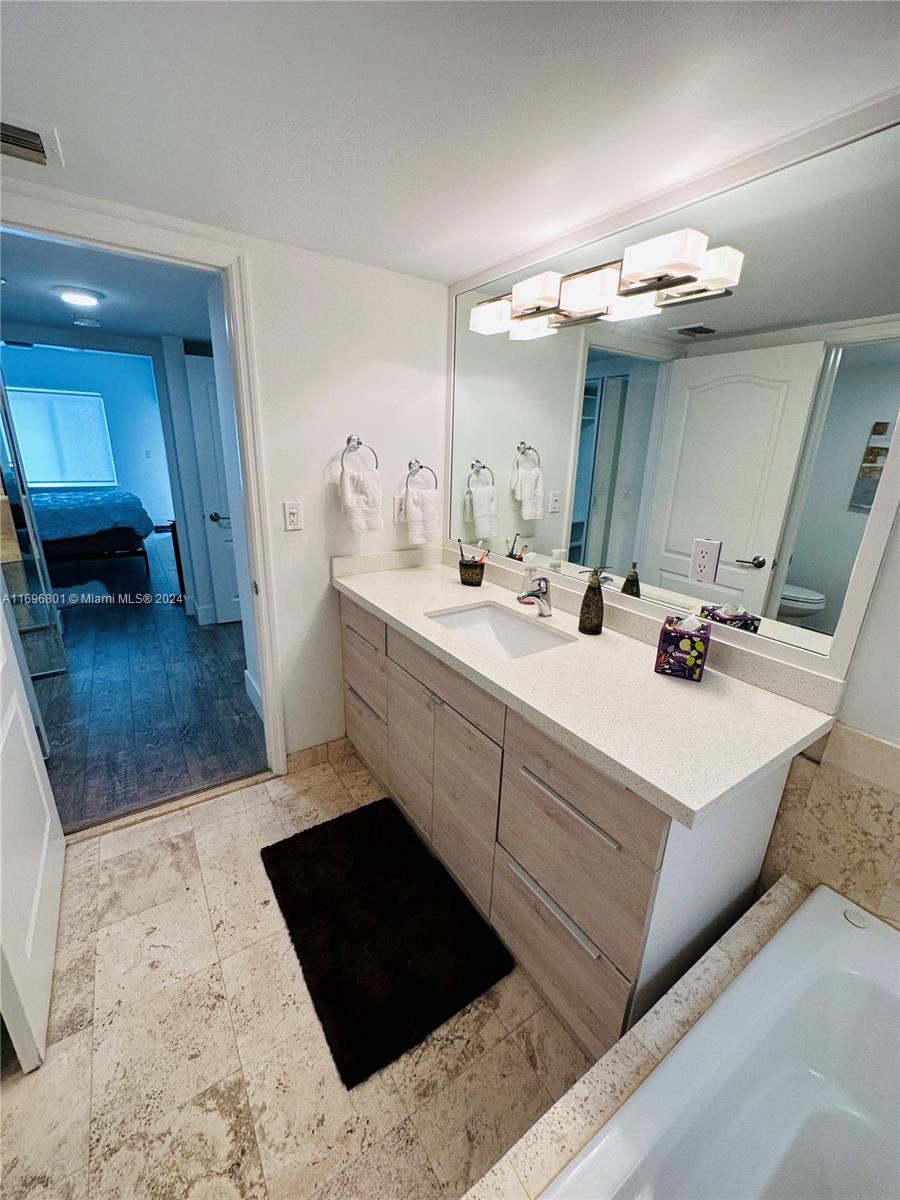 THE COURTS AT SOUTH BEACH - Residential Lease