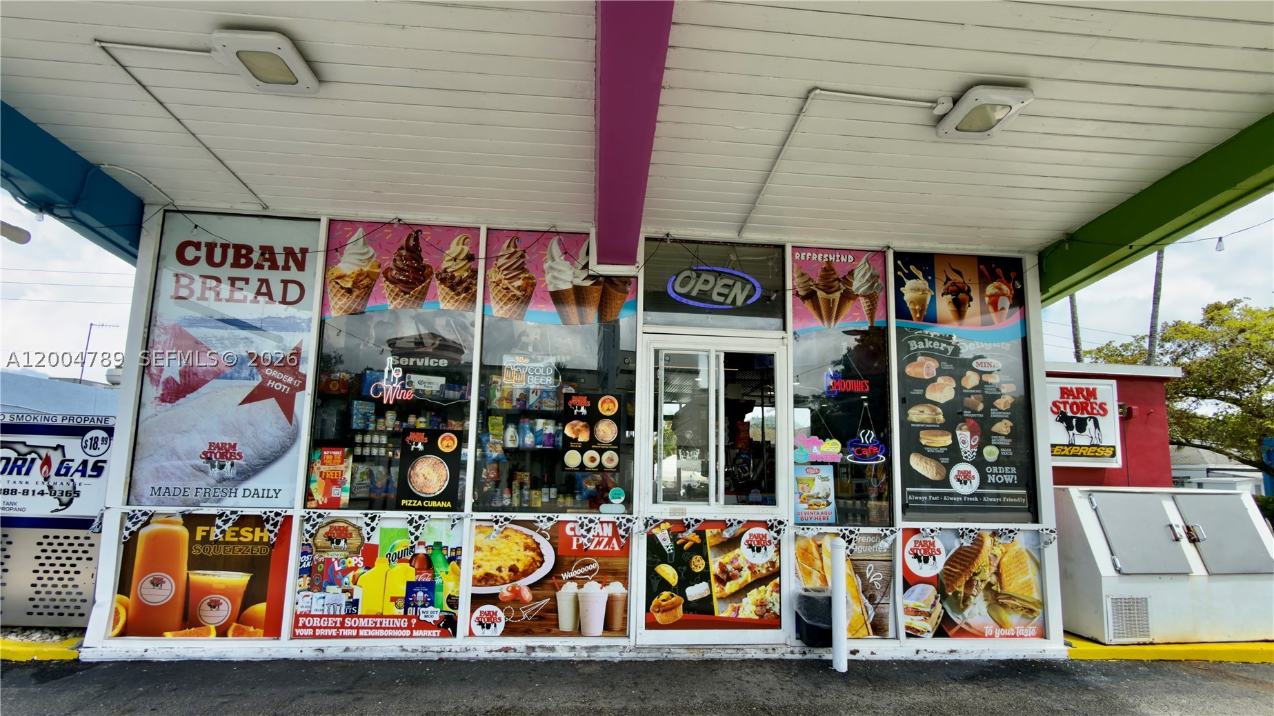 Excellent Business Opportunity in a Prime Location – Calle 8, Coral Gables
This fully renovated business is ready to operate from day one. Strategically located on iconic Calle 8, an area known for high traffic and strong commercial visibility.
The business currently has 2 active employees, allowing for efficient and structured operations. It also features a favorable lease of $6,290 per month with 10 years remaining, providing long-term stability.
Ideal for investors or entrepreneurs seeking a solid opportunity in one of Miami’s most in-demand areas.