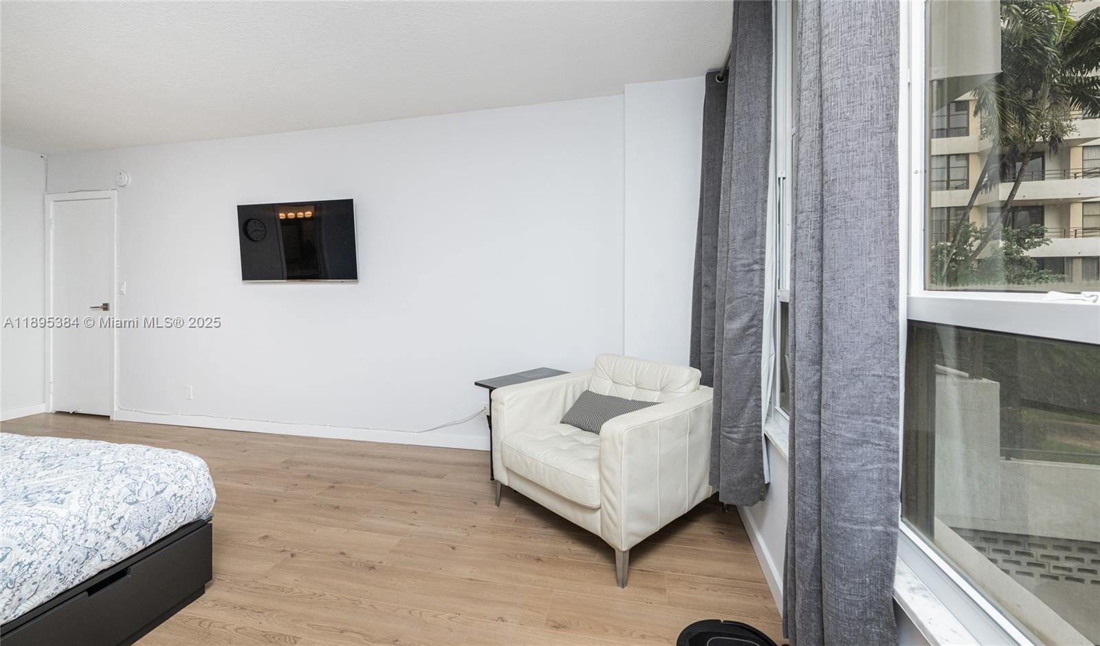 OLYMPUS CONDO - Residential