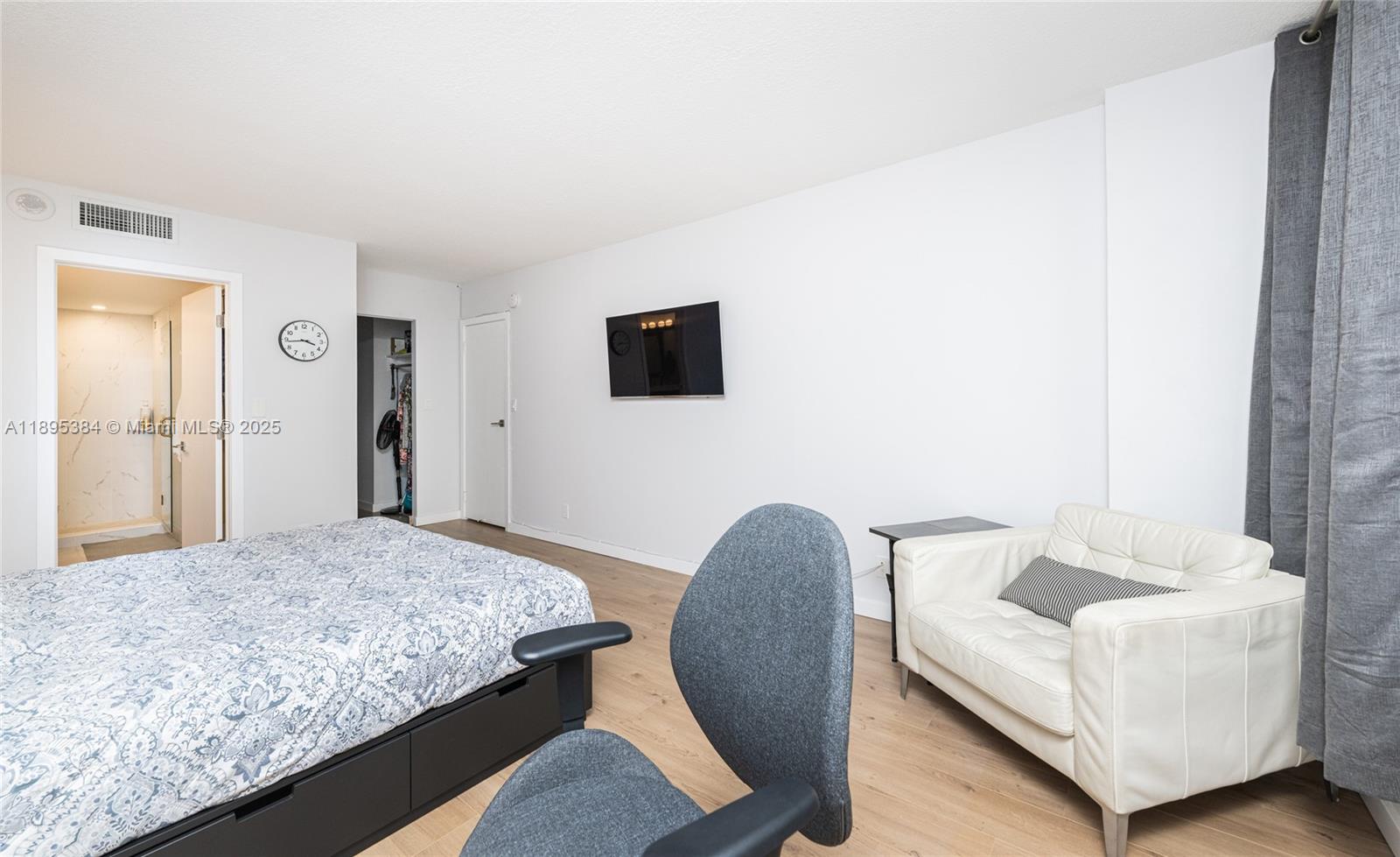 OLYMPUS CONDO - Residential