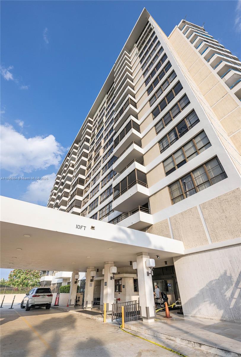 OLYMPUS CONDO - Residential