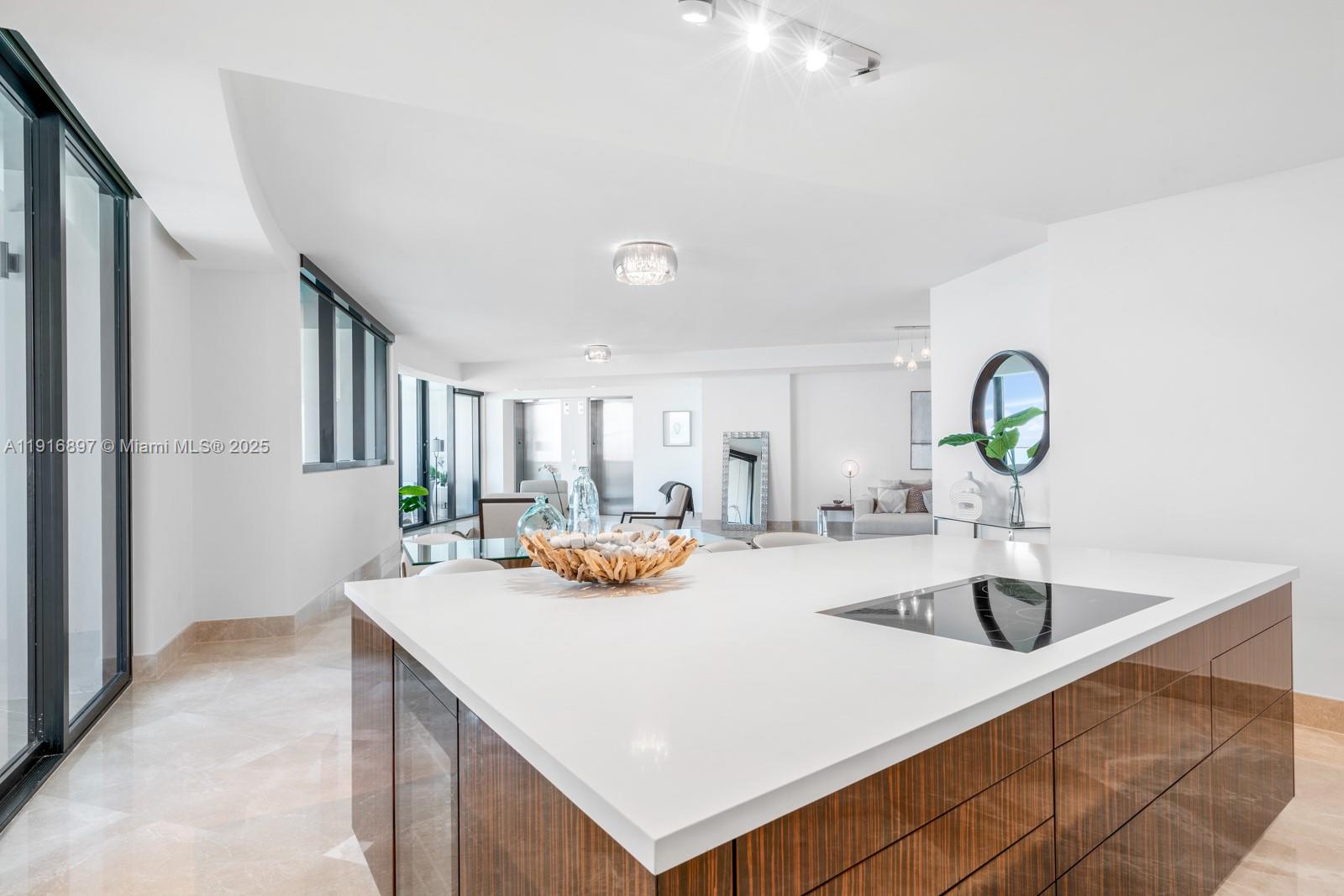 18555 COLLINS AVENUE COND - Residential
