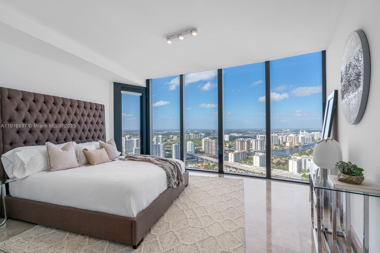 18555 COLLINS AVENUE COND - Residential