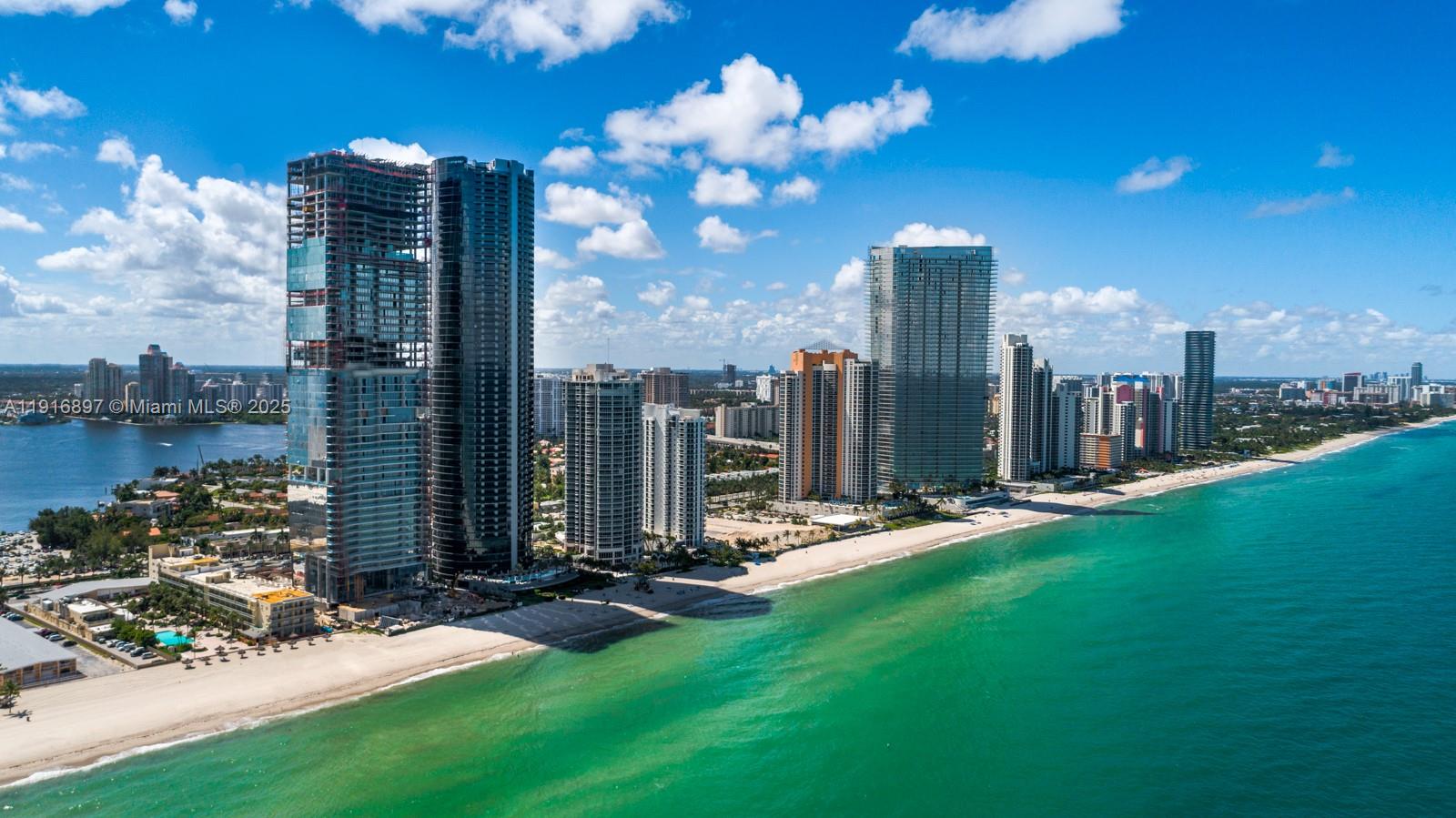 18555 COLLINS AVENUE COND - Residential