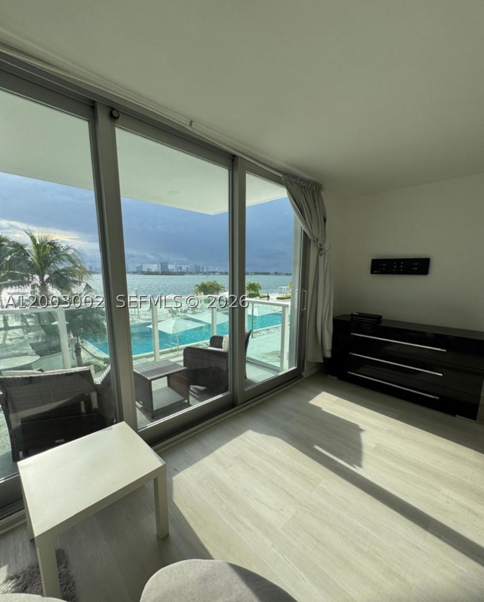 MIRADOR 1000 CONDO - Residential