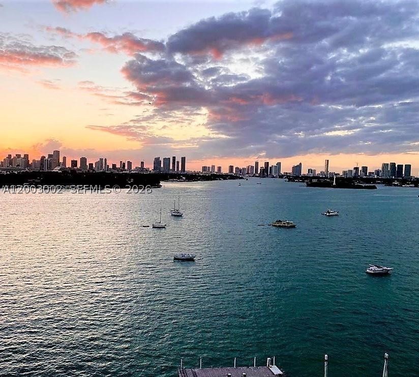 MIRADOR 1000 CONDO - Residential
