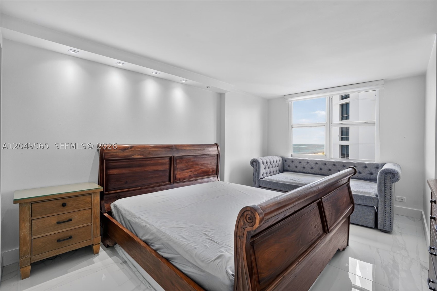 MAISON GRANDE CONDO - Residential Lease