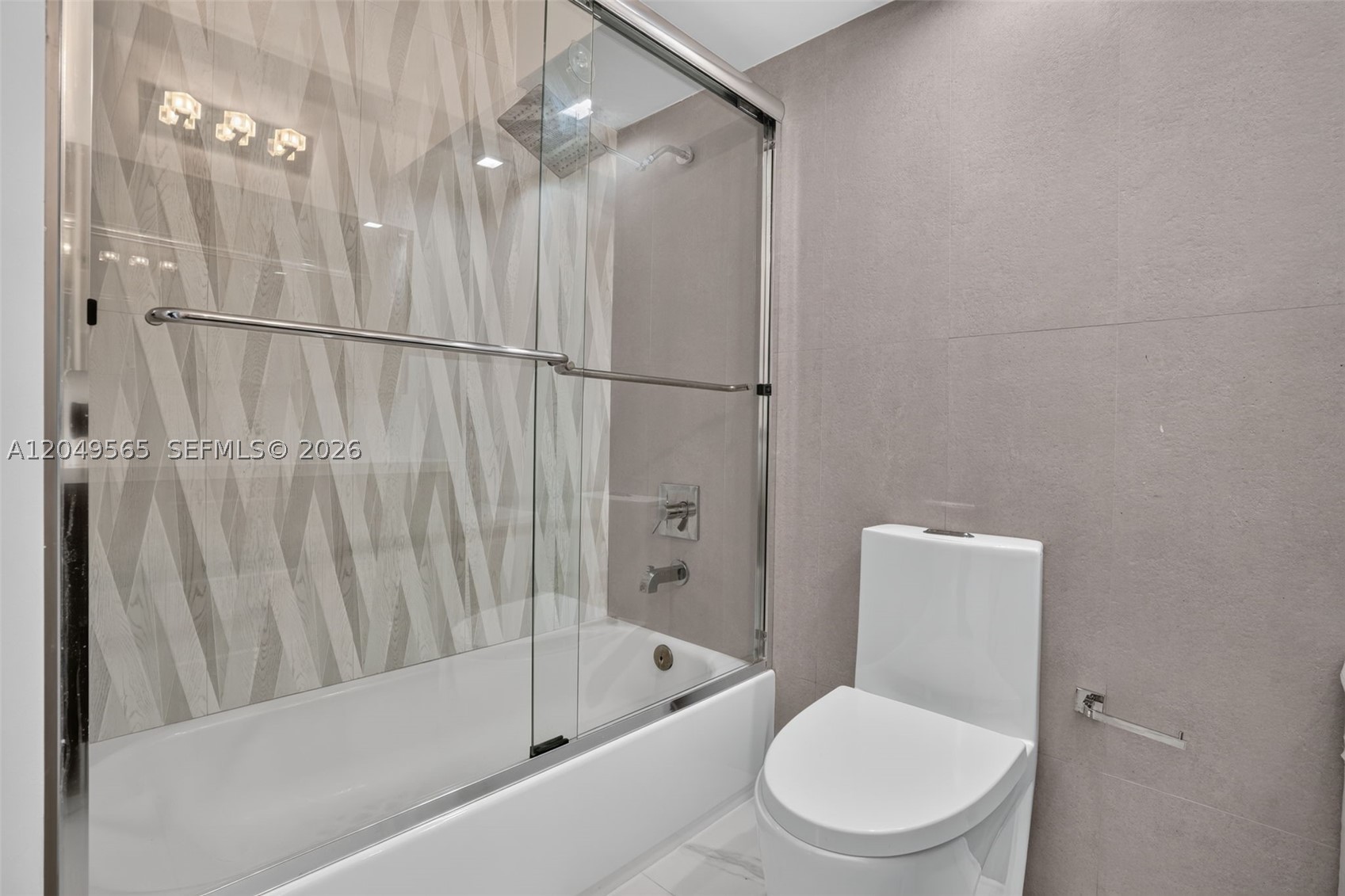 MAISON GRANDE CONDO - Residential Lease