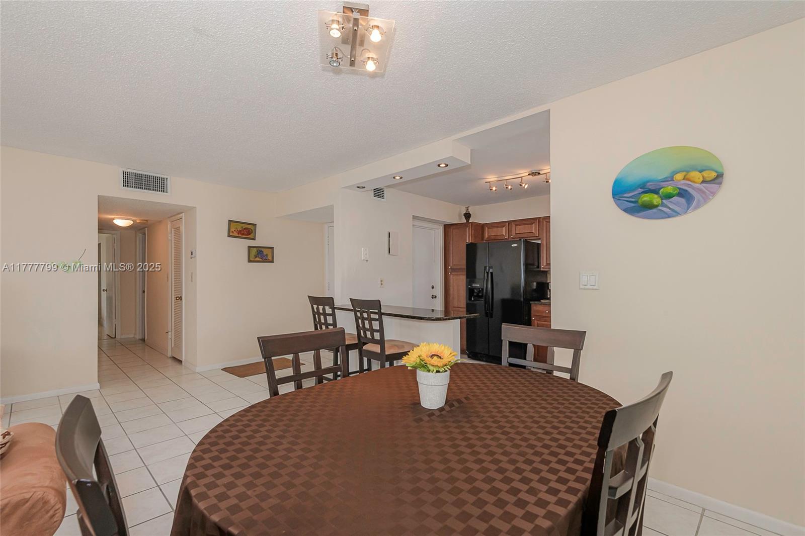 IMPERIAL TOWERS CONDO - Residential