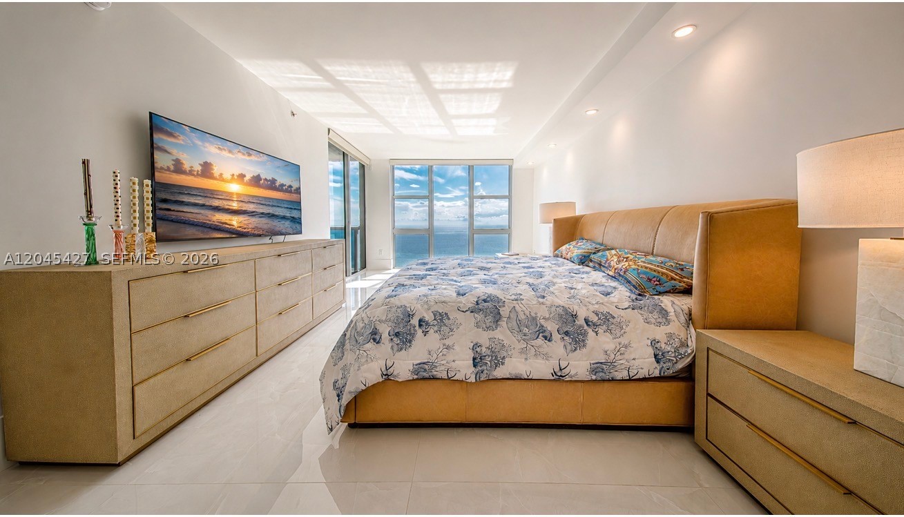 BEACH CLUB THREE CONDO - Residential