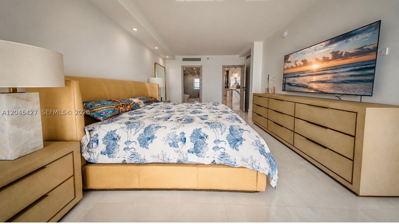 BEACH CLUB THREE CONDO - Residential