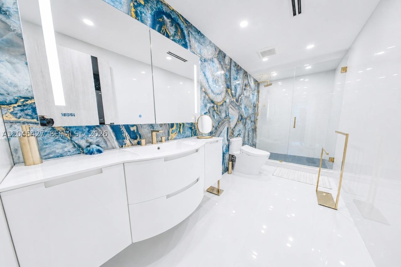 BEACH CLUB THREE CONDO - Residential