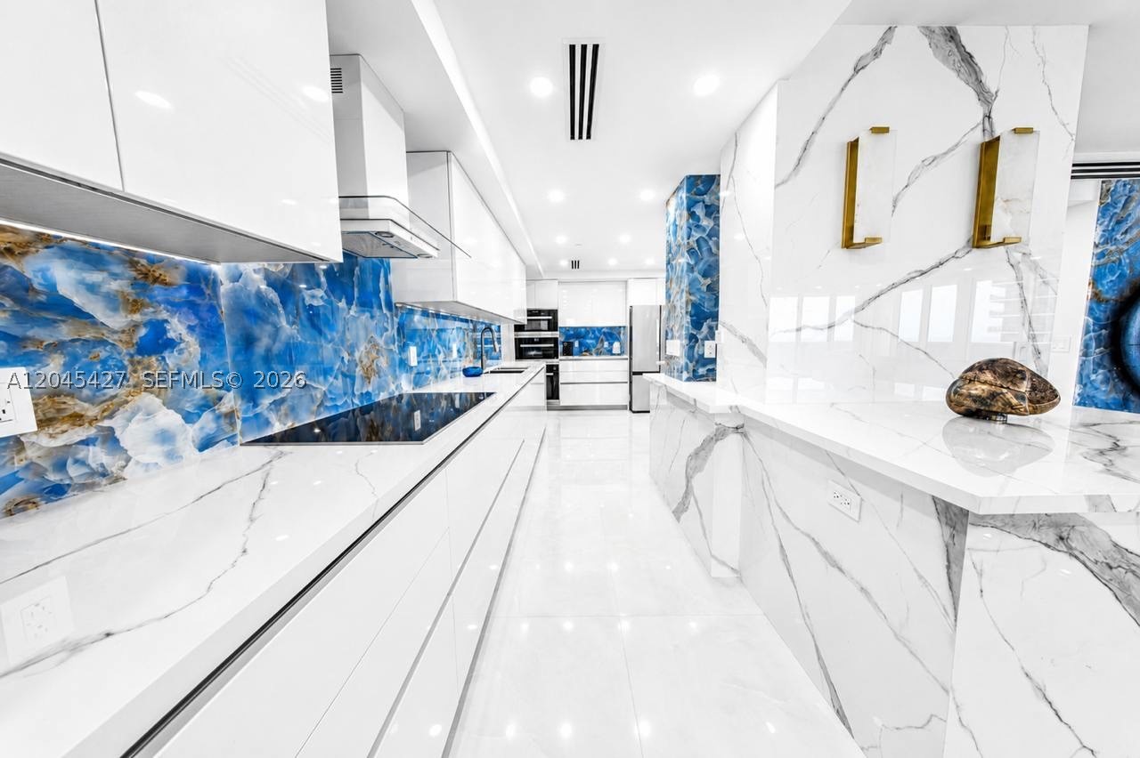 BEACH CLUB THREE CONDO - Residential