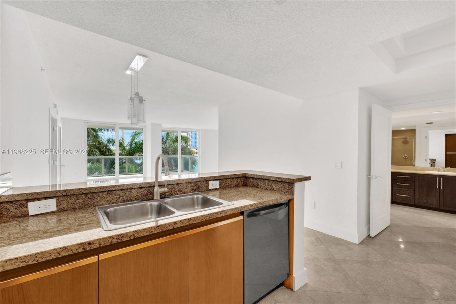 THE GRAND VENETIAN CONDO - Residential