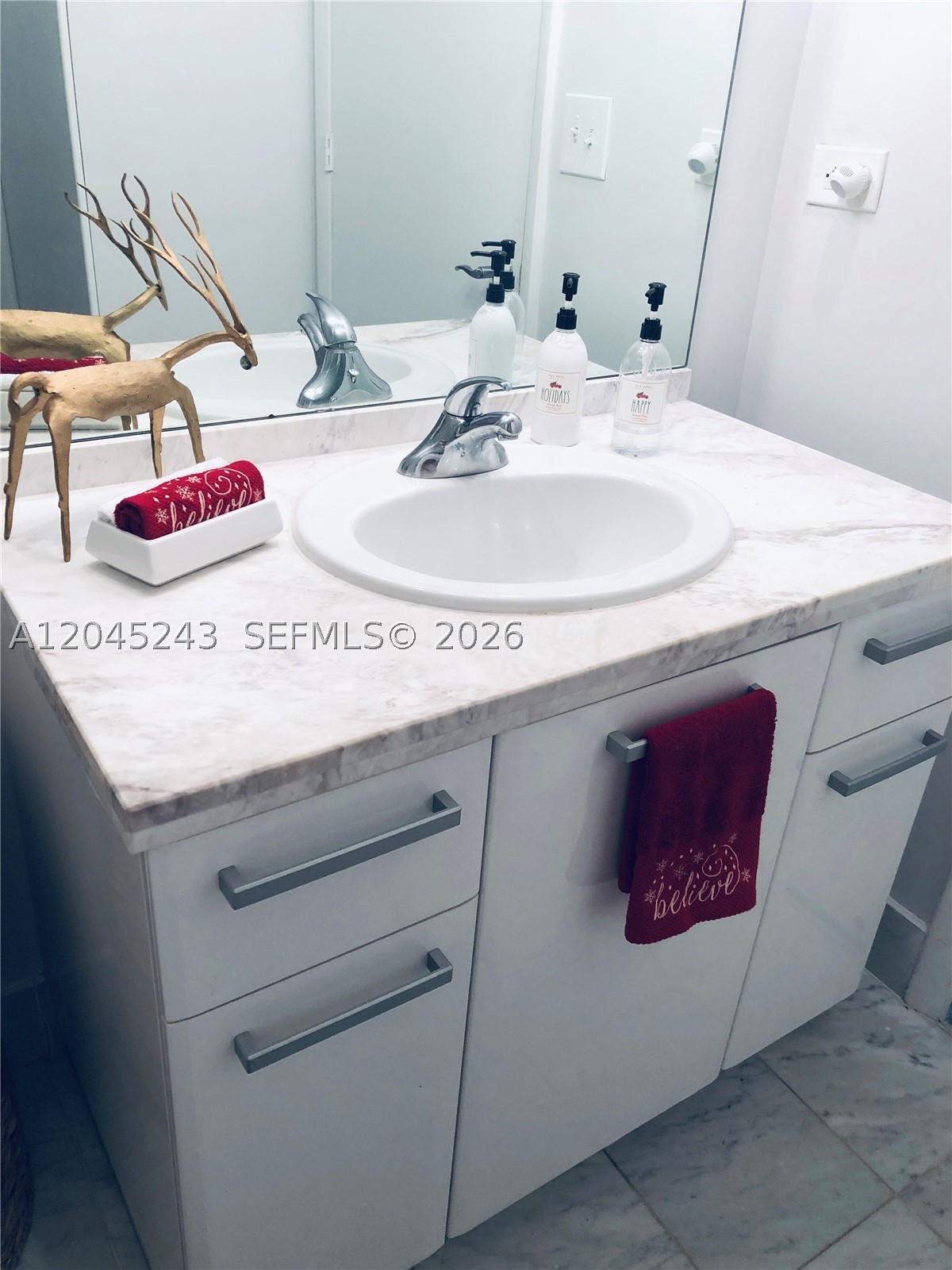 VIZCAYNE SOUTH CONDO - Residential Lease