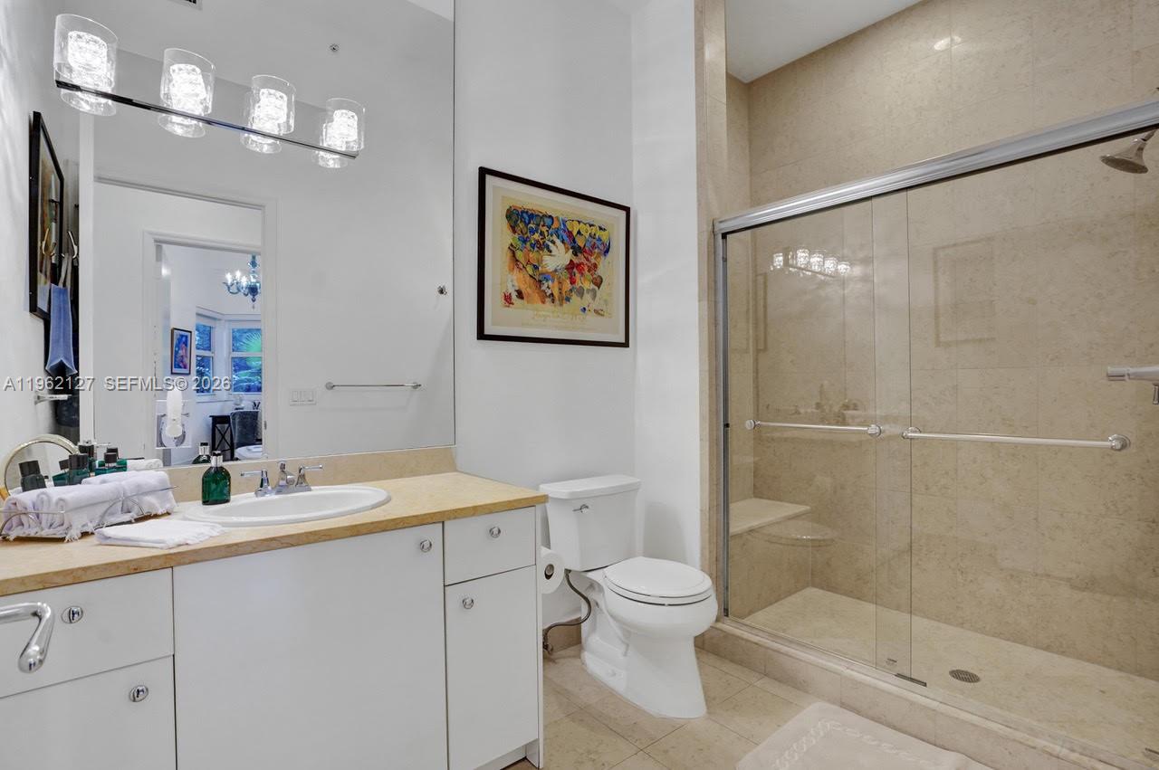 TURNBERRY VLG NO TOWER CO - Residential