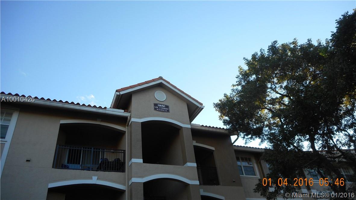 BRAND NEW APT. CARPET IN BEDROOMS. STATE OF TNE ART KITCHEN AND BATHROOMS. GRANITE COUNTER TOPS AND BRAND  NEW APPLIANCES READY TO MOVE IN. APPLICATION TAKES 10 DAYS. ONLY SECURITY AND FIRST MONTH WITH GOODCREDIT REFERENCES , CREDIT REPORT AND REFERENCES. EASY TO SHOW.