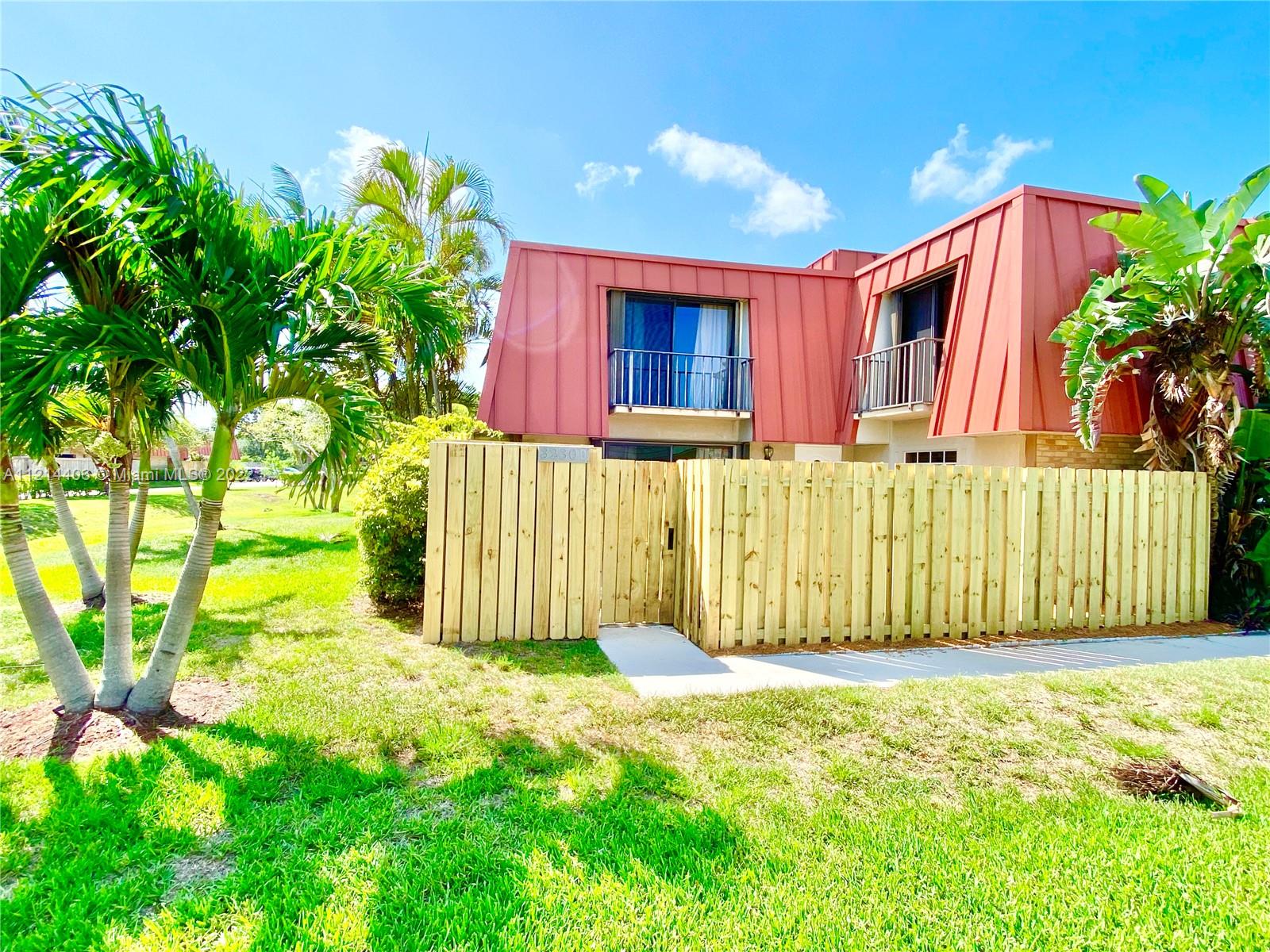 MERIDIAN PARK - Residential Lease