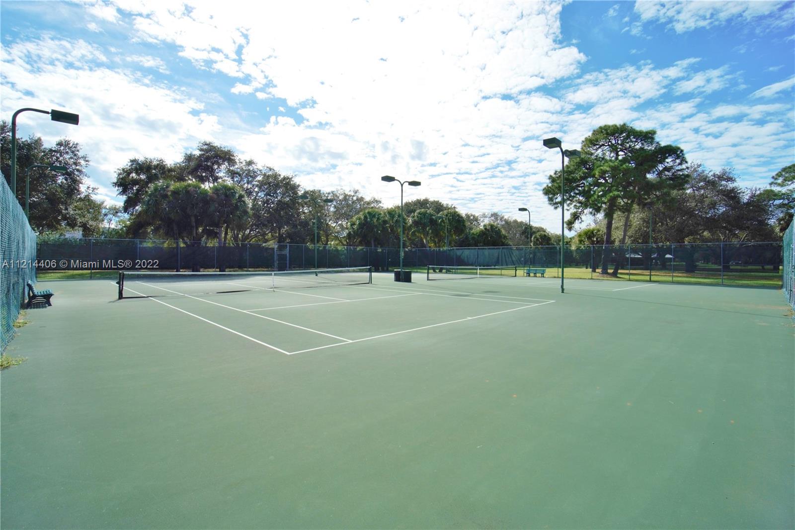 MERIDIAN PARK - Residential Lease