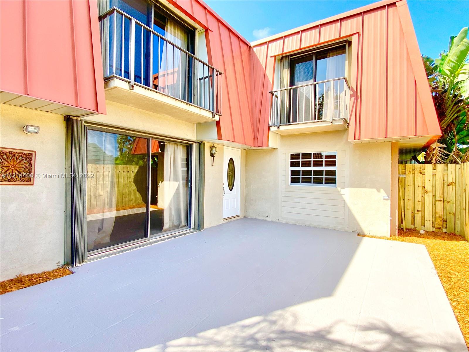 MERIDIAN PARK - Residential Lease