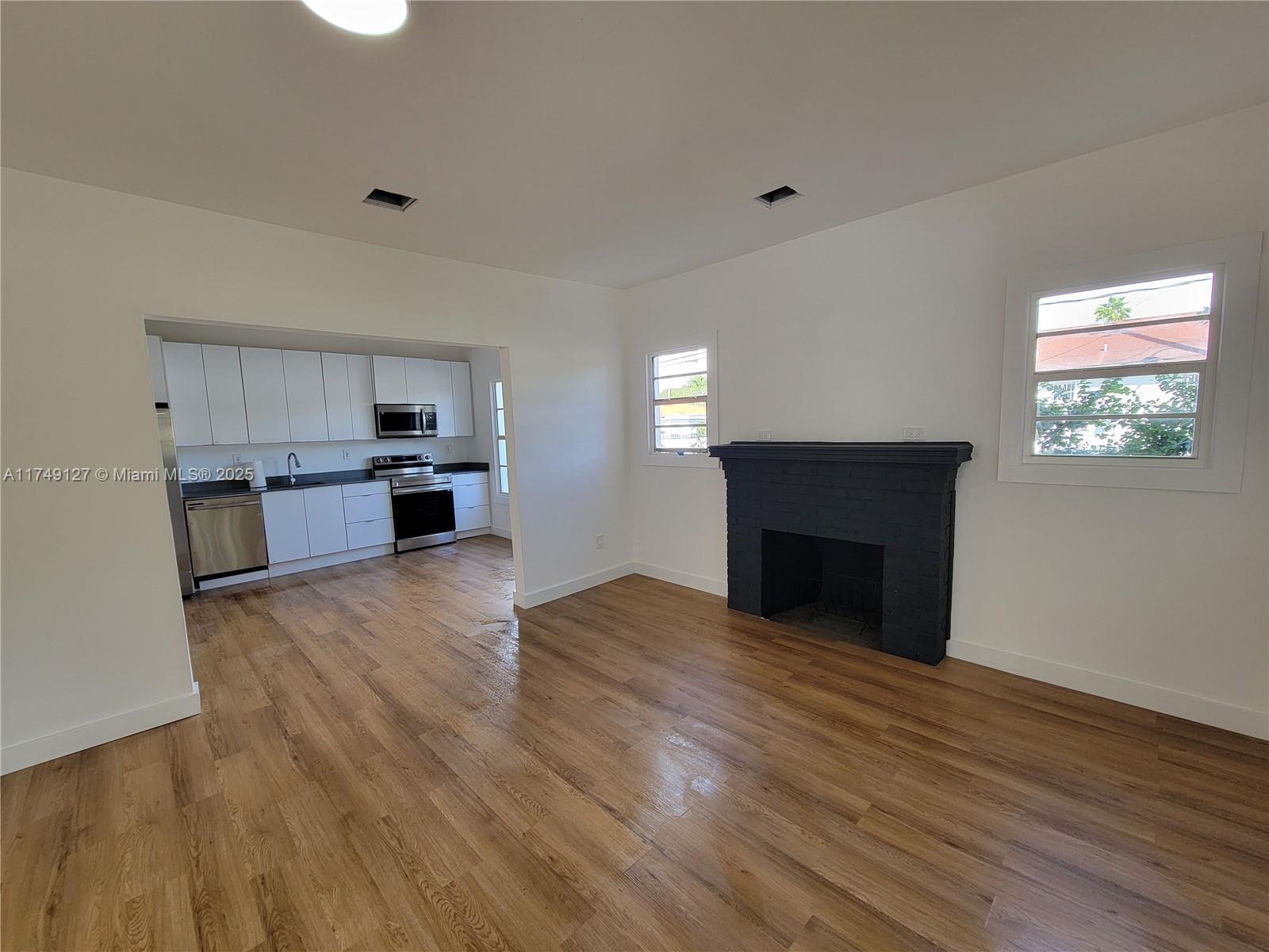 ANDRES - Residential Lease