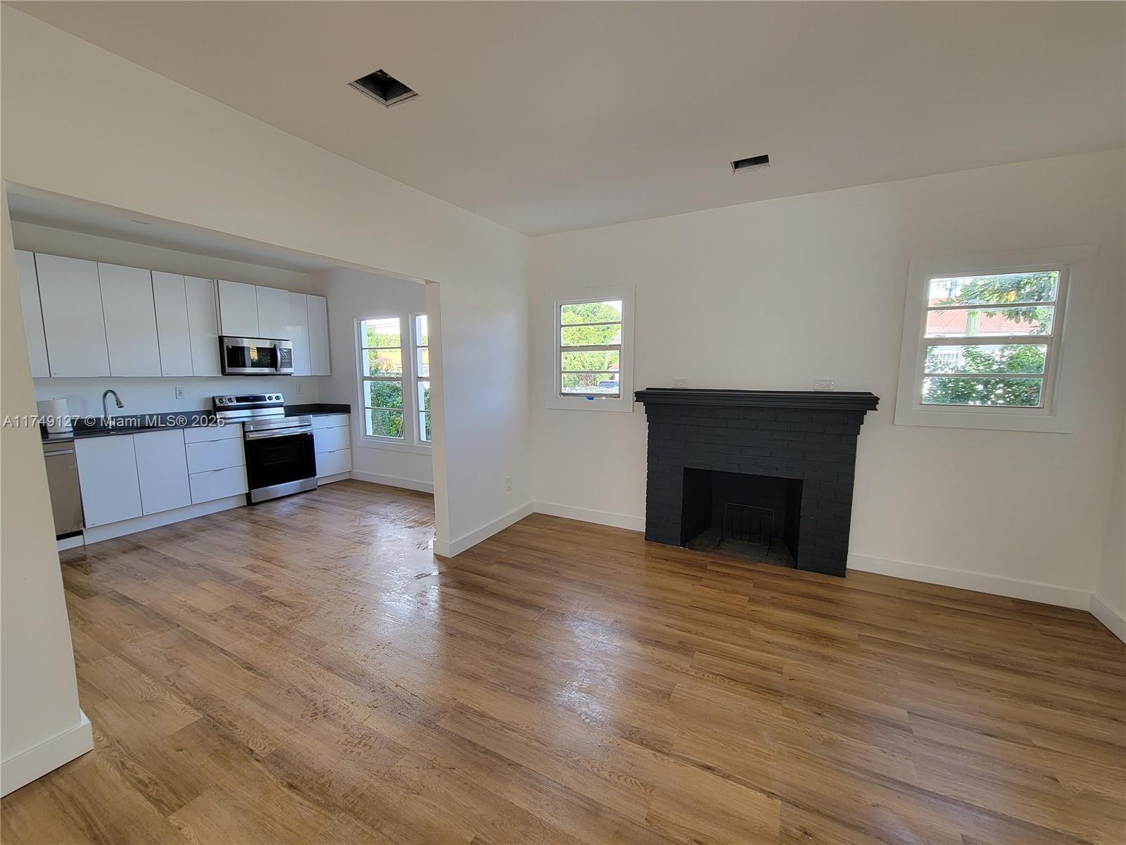 ANDRES - Residential Lease