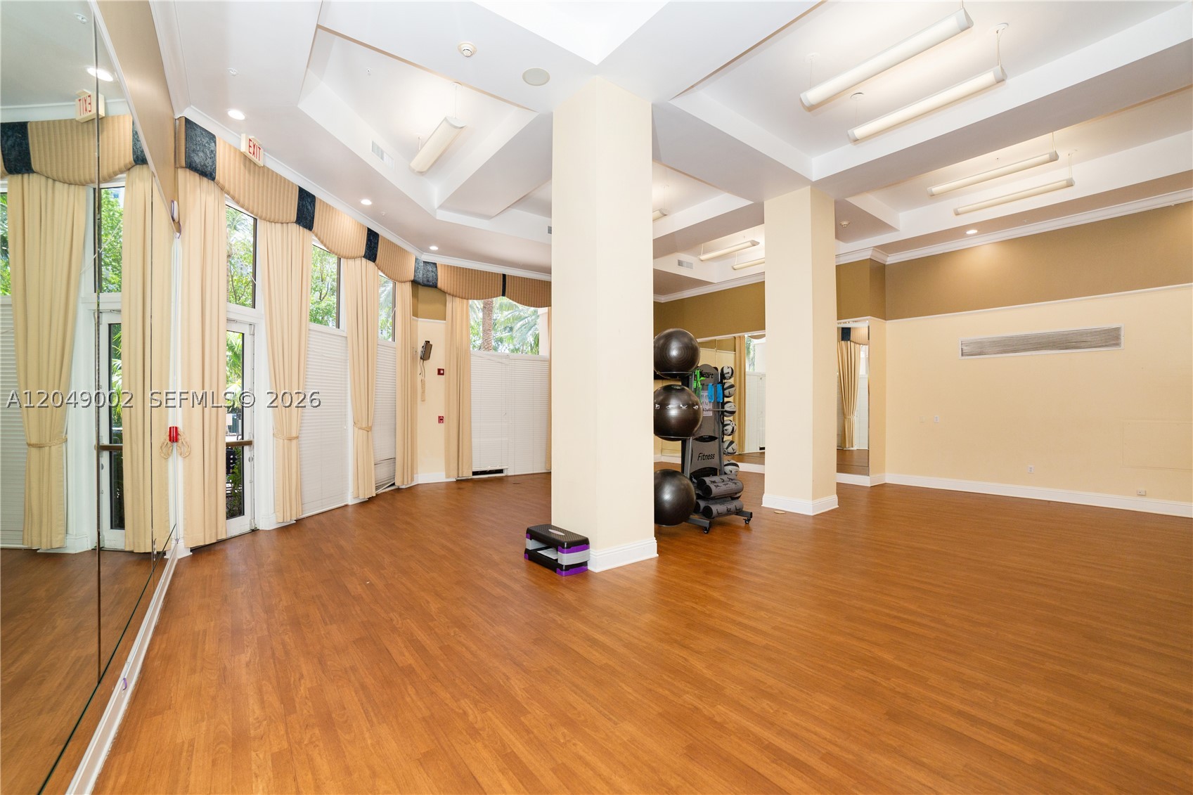 PORTO BELLAGIO CONDO - Residential Lease