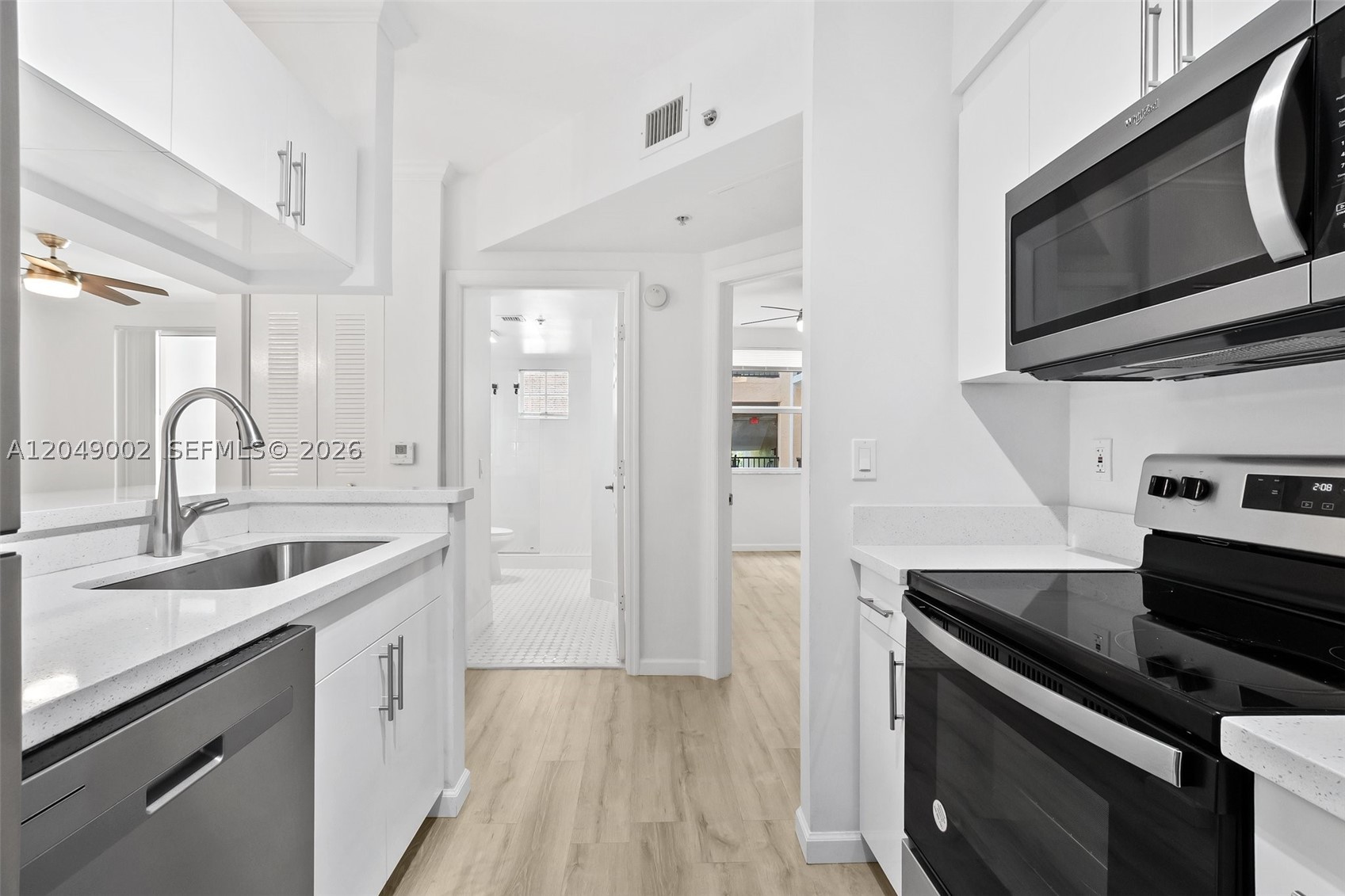 PORTO BELLAGIO CONDO - Residential Lease