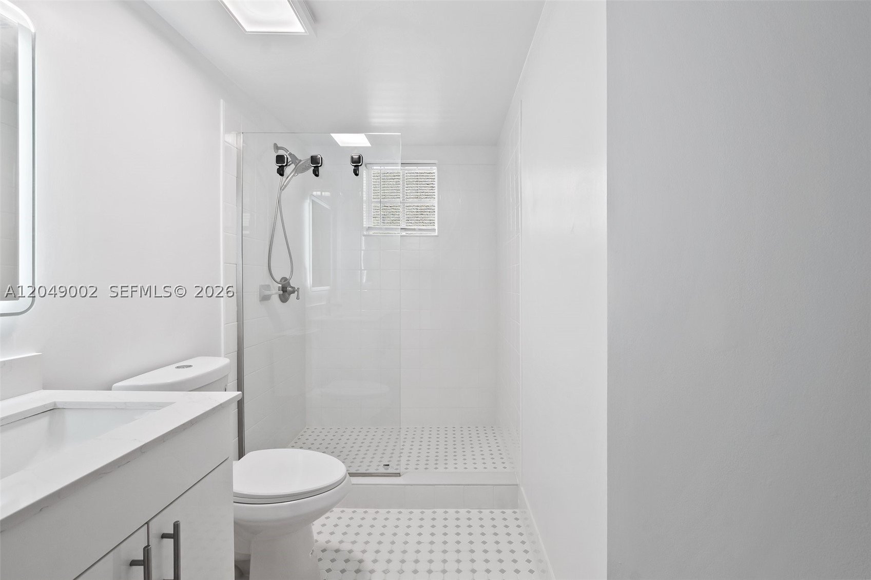 PORTO BELLAGIO CONDO - Residential Lease