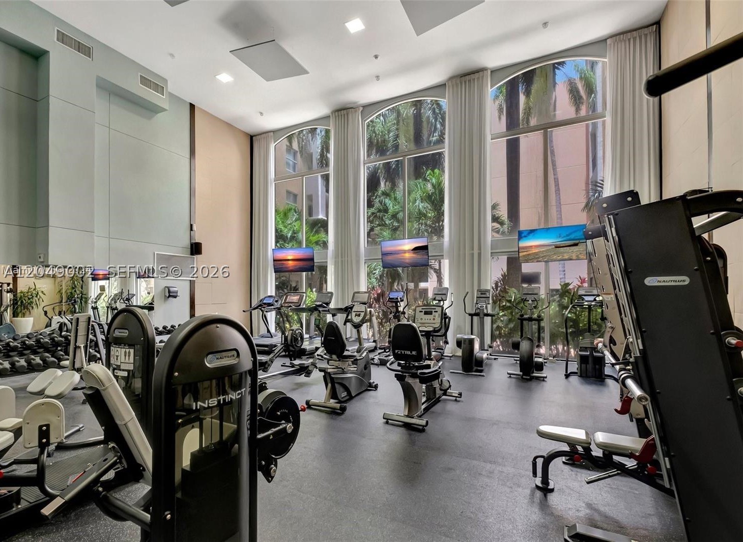 PORTO BELLAGIO CONDO - Residential Lease