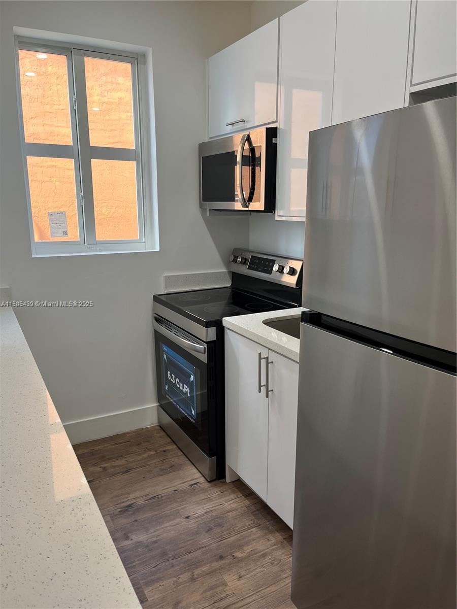 BRICKELL RIVERVIEW - Residential Lease